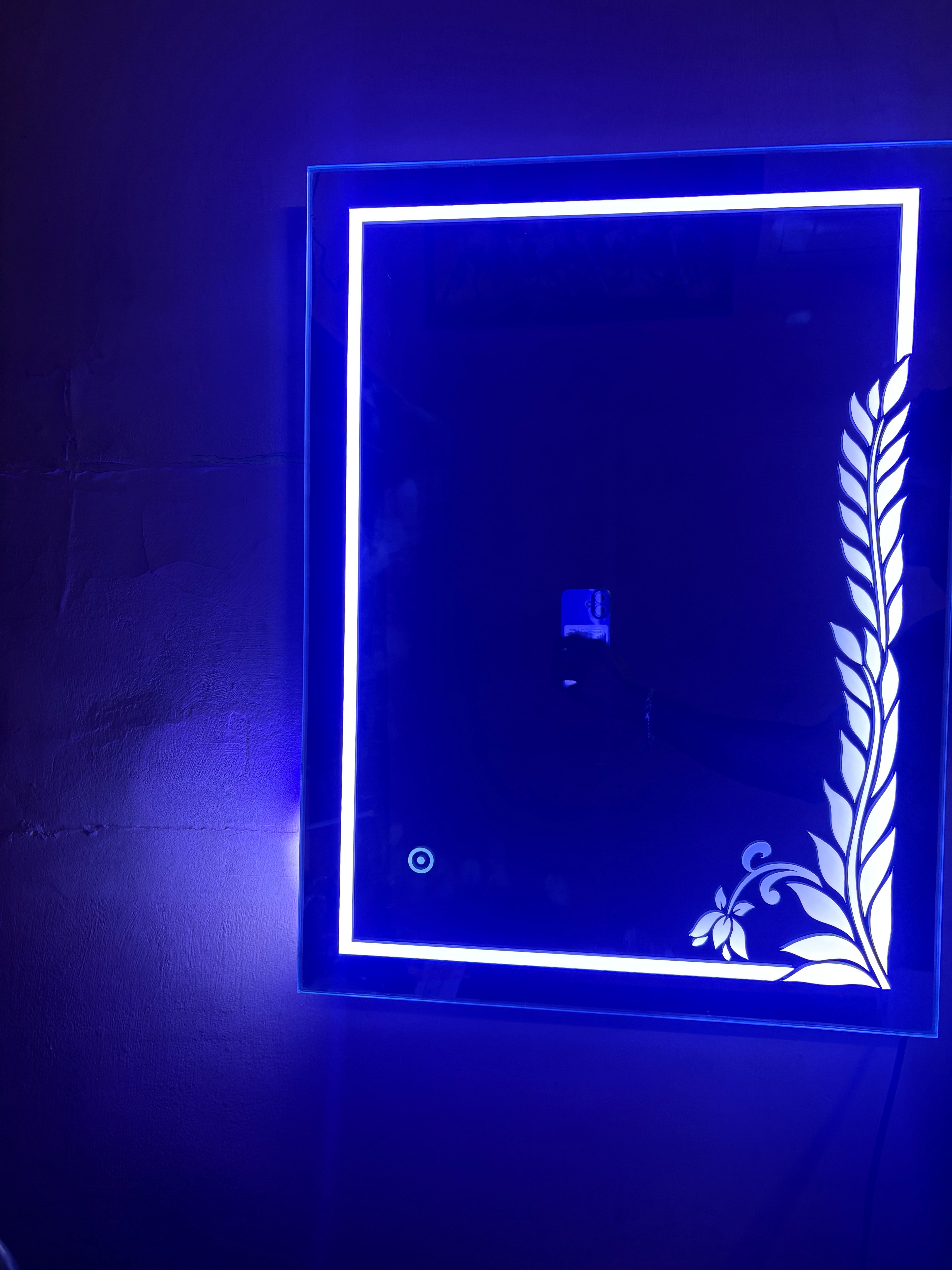 Floralis LED Mirror – Dimmable Touch Sensor | Designer Leaf Pattern