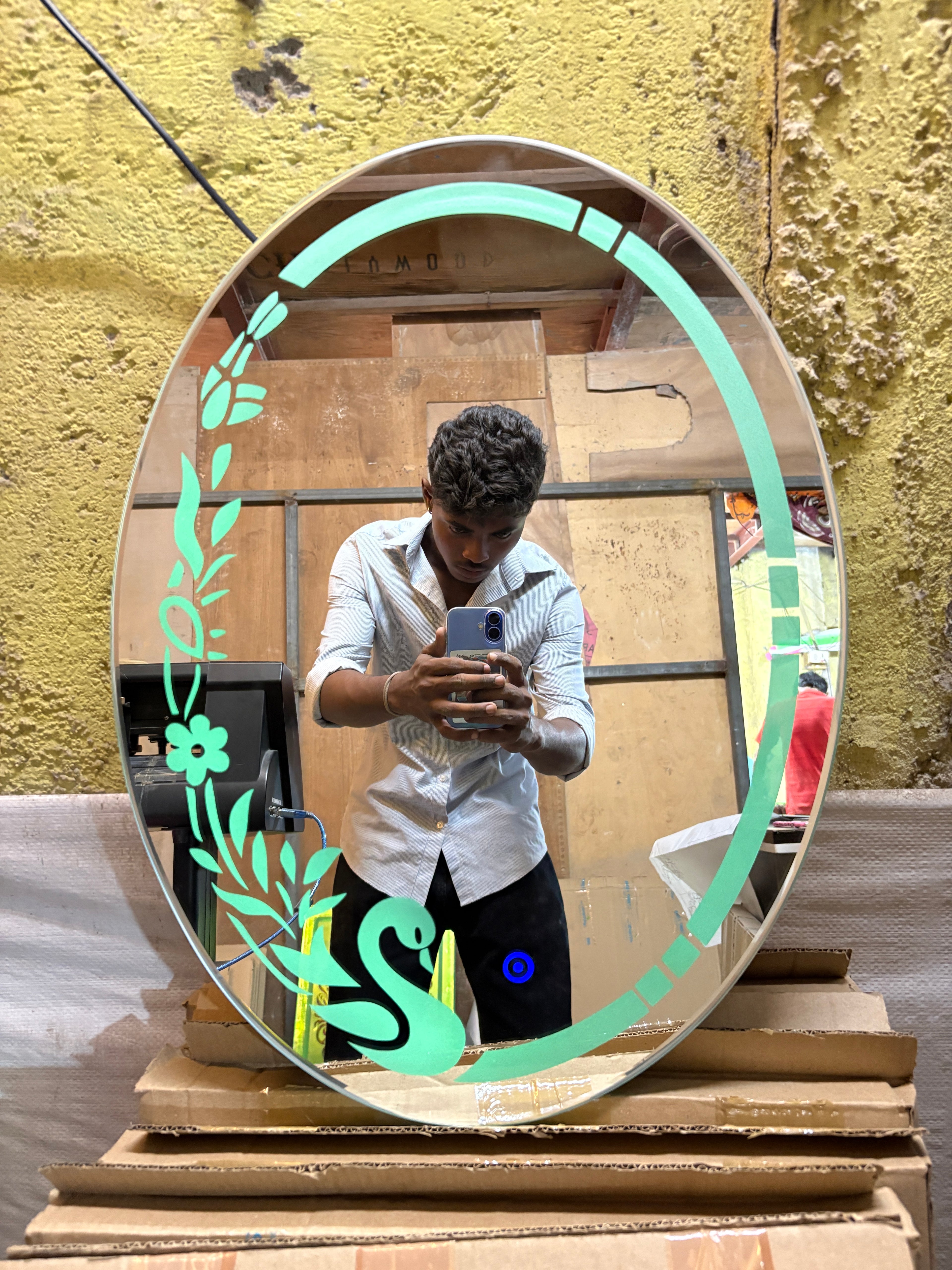 Nightglow Peacock Bloom Oval LED Mirror – After-Glow Effect | Dimmable Touch Sensor